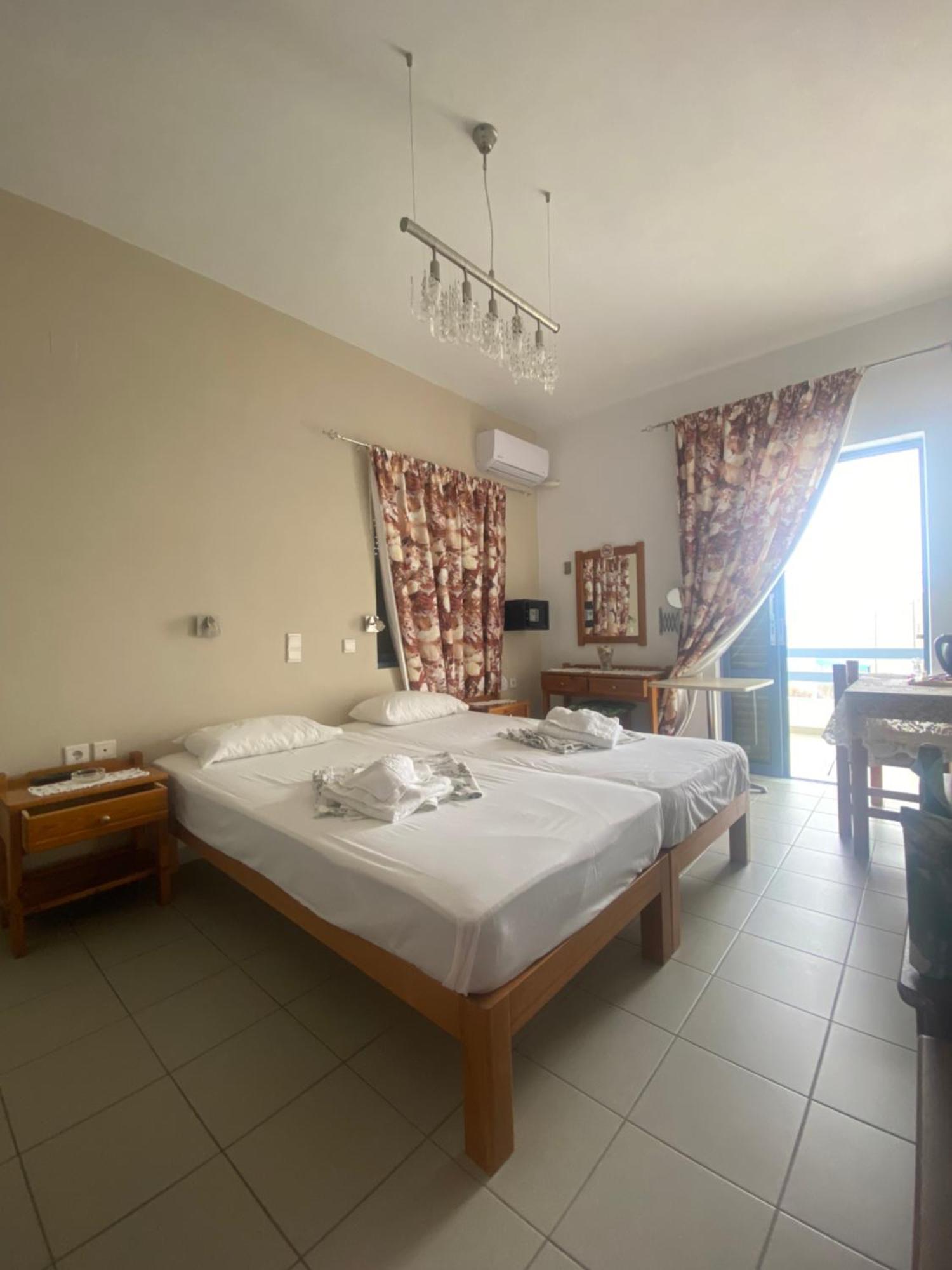 Adamas Rooms Палеохора Экстерьер фото